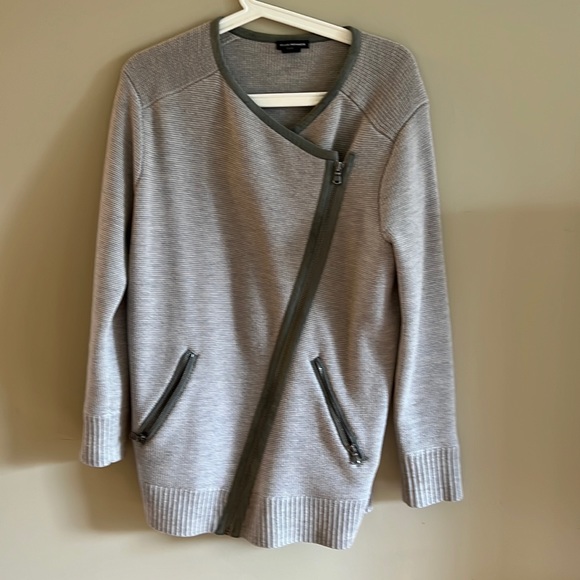 Club Monaco Nellwyna Sweater - Picture 2 of 3
